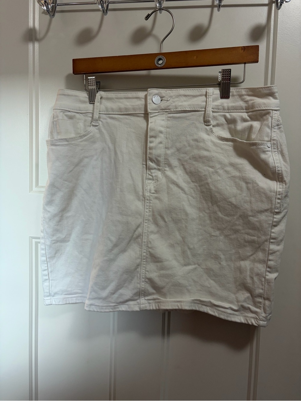 Apt. 9 Cream Casual Skirt